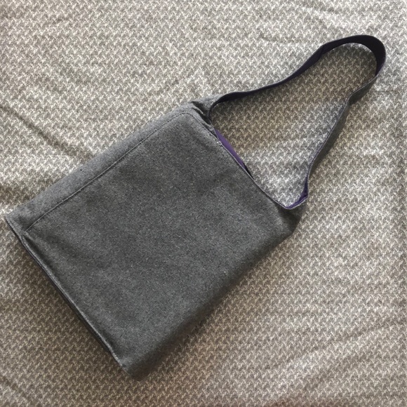 Speck A-line 10.2” Laptop Tote (Grey/Purple) - Picture 2 of 7